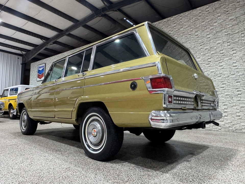 1971 Jeep SJ Wagoneer - Image 16 of 31