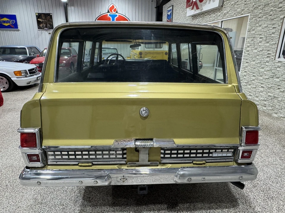 1971 Jeep SJ Wagoneer - Image 12 of 31