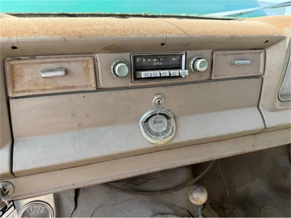 1971 Jeep SJ Wagoneer - Image 9 of 21