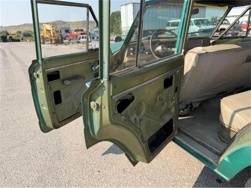 1971 Jeep SJ Wagoneer - Image 15 of 21