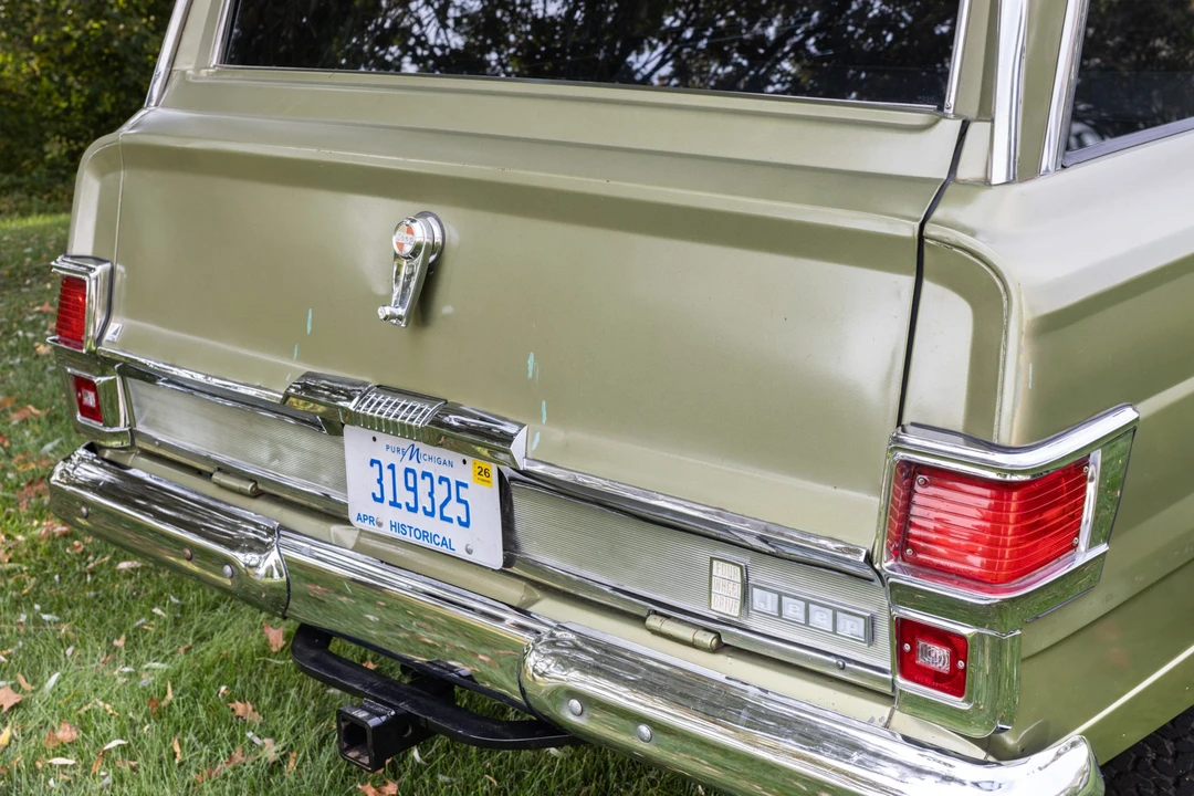 1971 Jeep SJ Wagoneer - Image 13 of 31