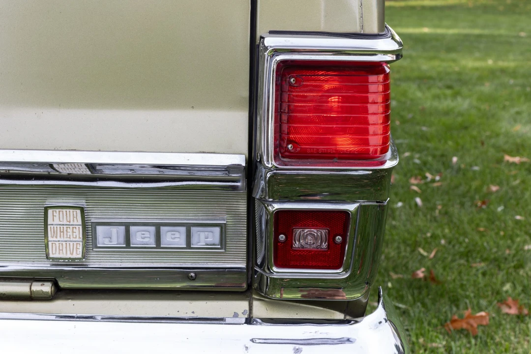 1971 Jeep SJ Wagoneer - Image 15 of 31