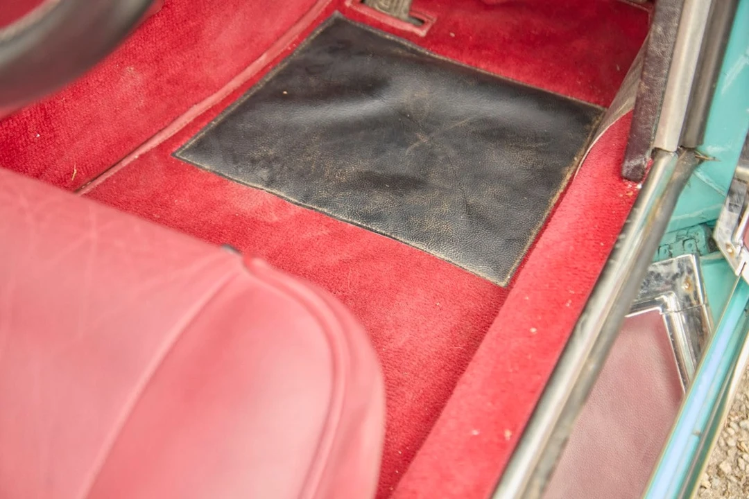 1971 Jensen Interceptor - Image 29 of 30