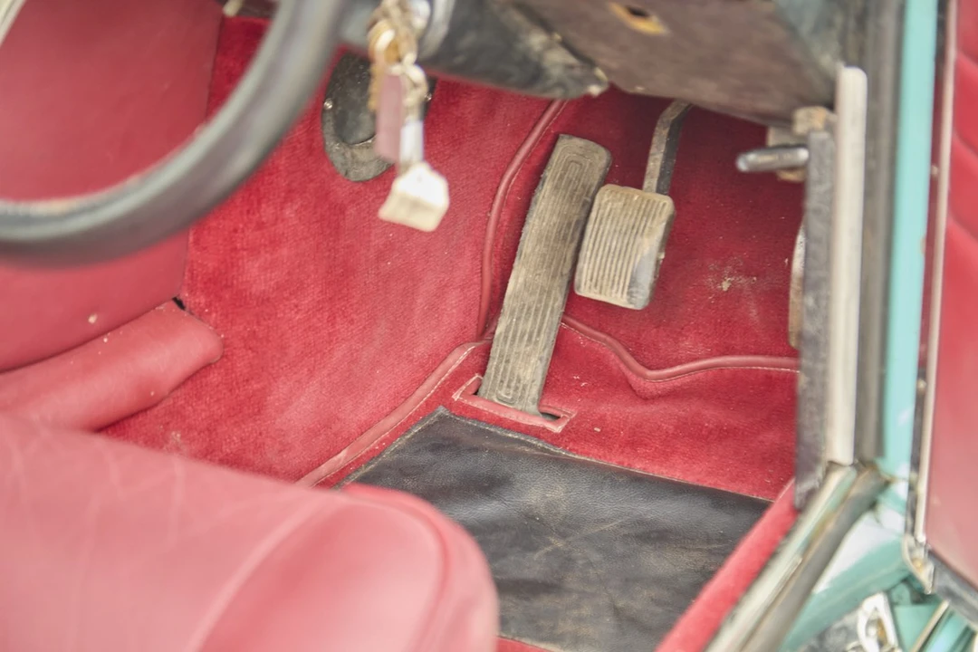 1971 Jensen Interceptor - Image 20 of 30