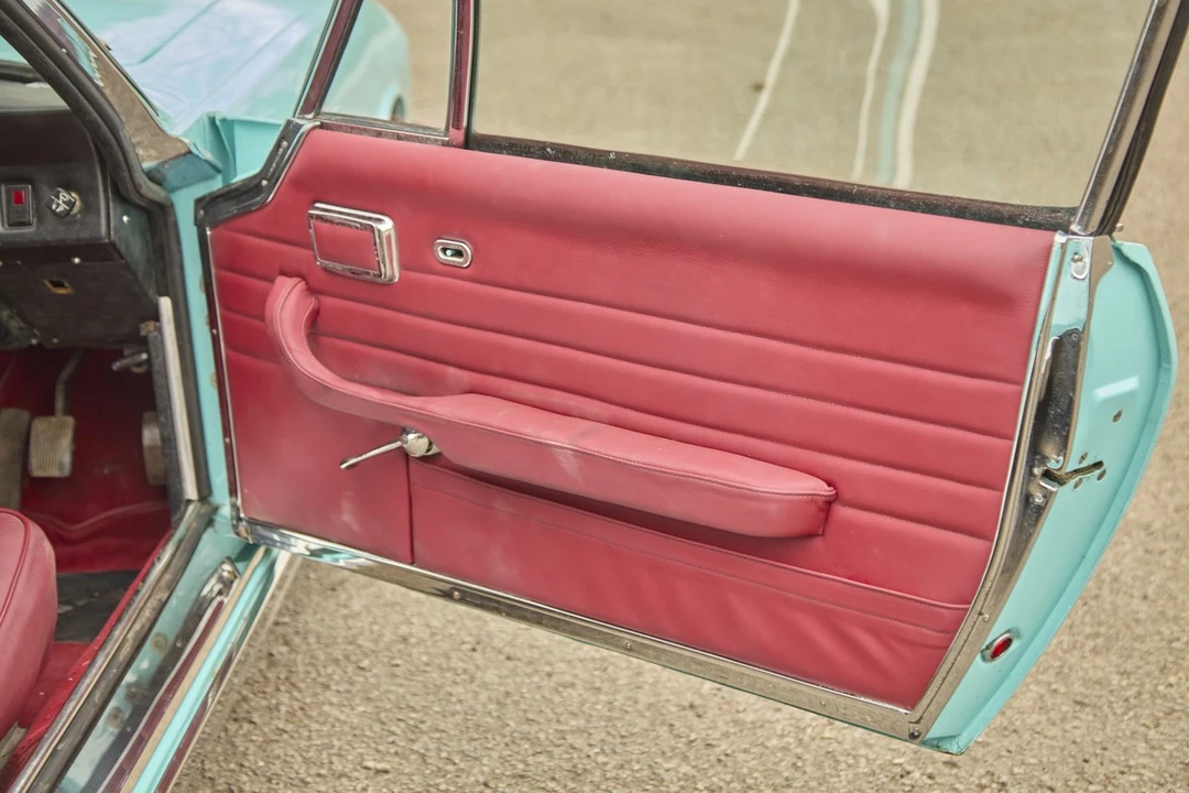 1971 Jensen Interceptor - Image 15 of 30