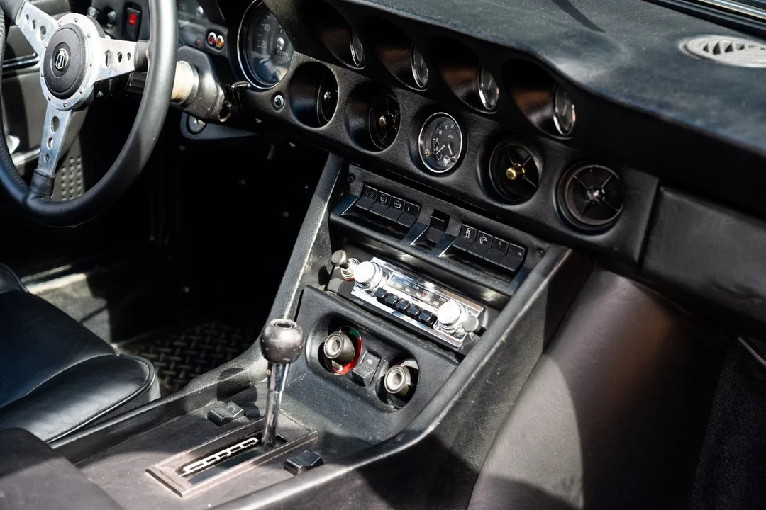 1971 Jensen Interceptor - Image 18 of 30