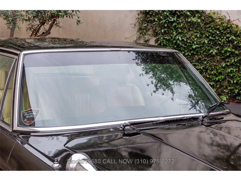 1971 Jensen Interceptor - Image 8 of 31