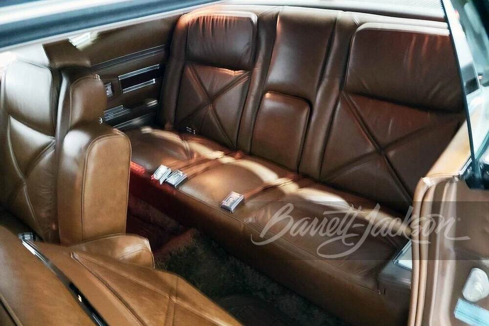 1971 Lincoln Continental Mark III - Image 8 of 12