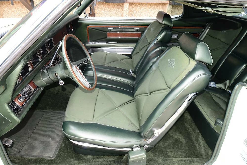 1971 Lincoln Continental Mark III - Image 3 of 5
