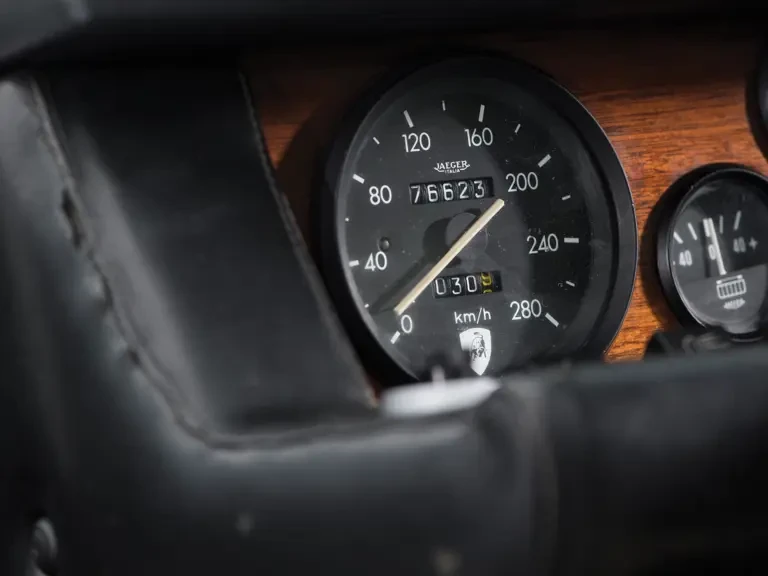 1971 Lamborghini Jarama - Image 15 of 28