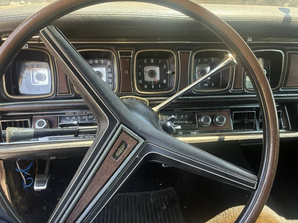 1971 Lincoln Continental 5th Gen - Image 11 of 15