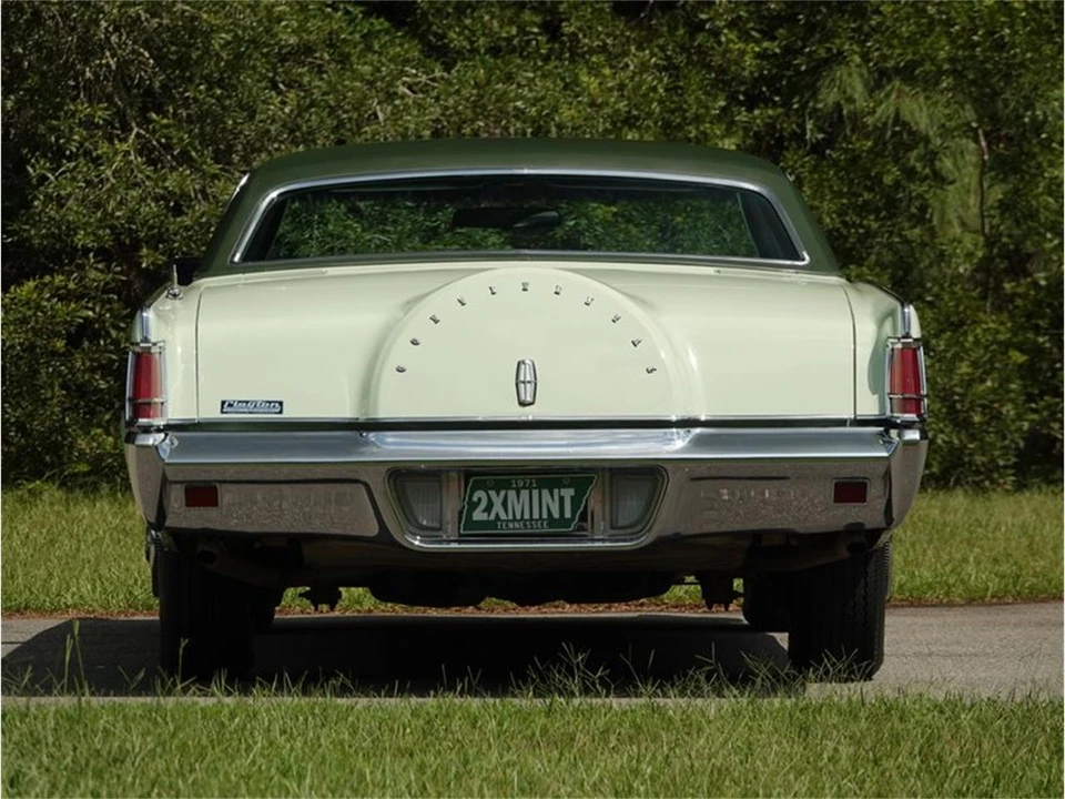 1971 Lincoln Continental 5th Gen - Image 12 of 31