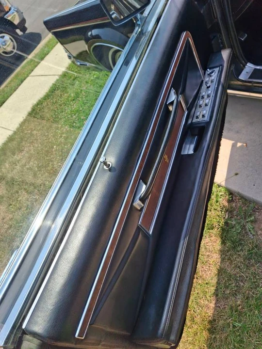 1971 Lincoln Continental 5th Gen - Image 10 of 11