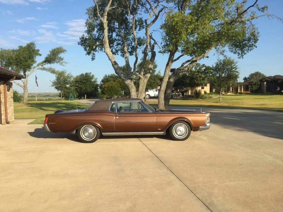 1971 Lincoln Continental 5th Gen - Image 2 of 10