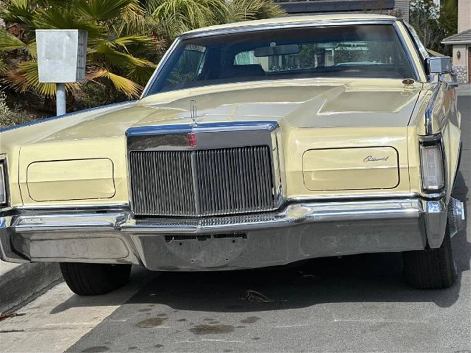 1971 Lincoln Continental 5th Gen - Image 18 of 21