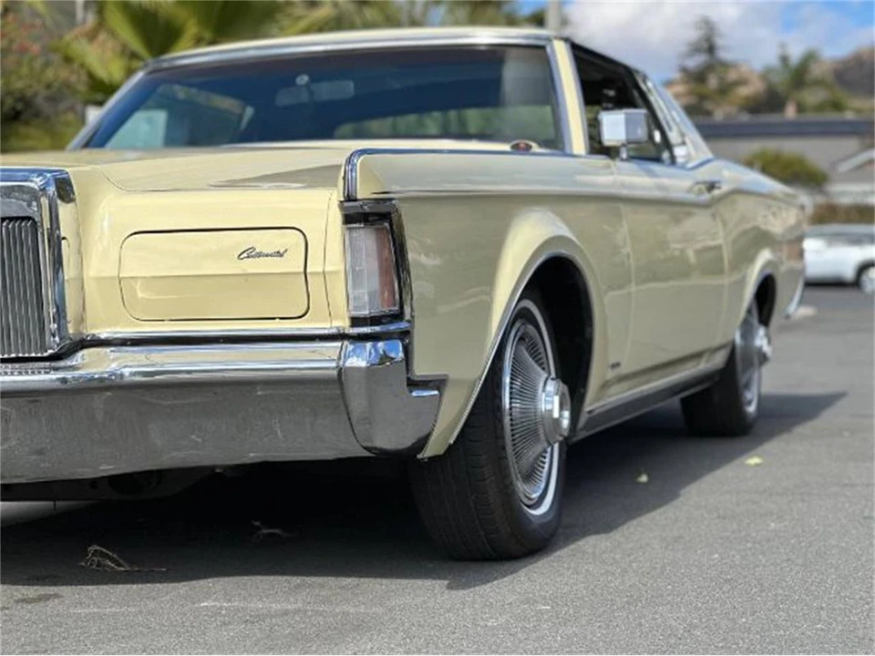 1971 Lincoln Continental 5th Gen - Image 20 of 21