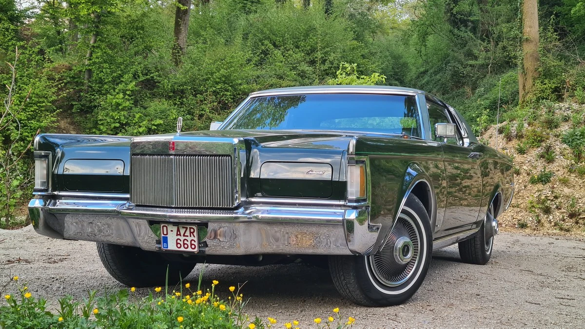 1971 Lincoln Continental Mark III - Image 24 of 30
