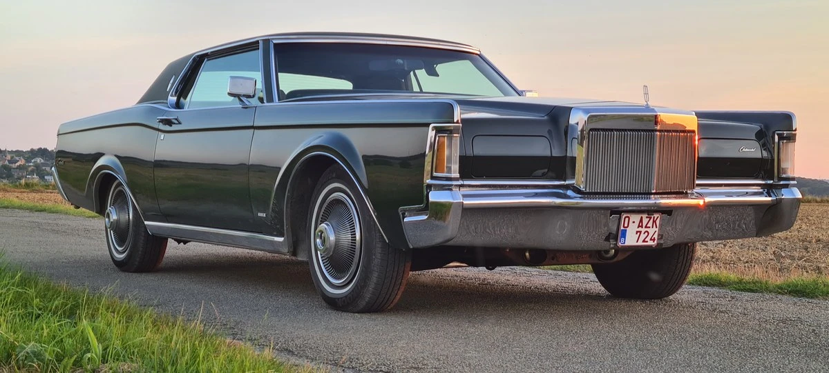 1971 Lincoln Continental Mark III - Image 14 of 30