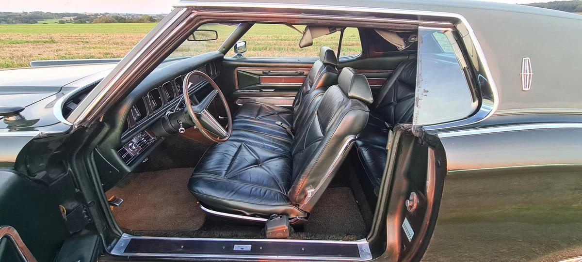 1971 Lincoln Continental Mark III - Image 28 of 30