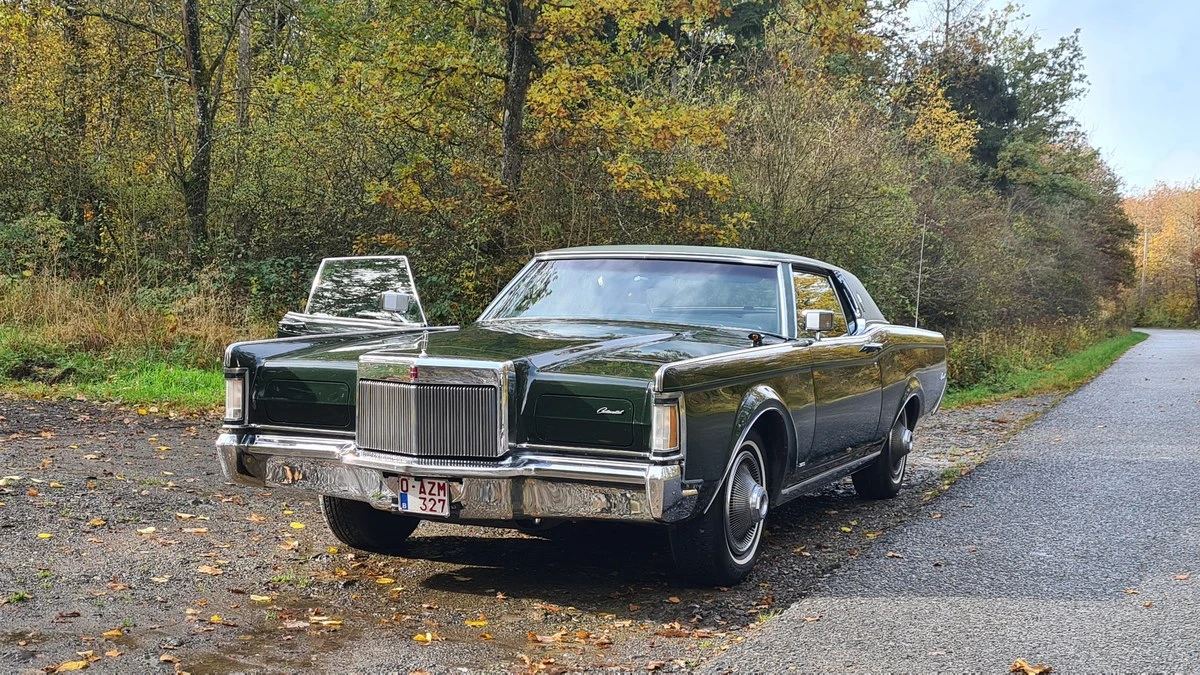 1971 Lincoln Continental Mark III - Image 17 of 30