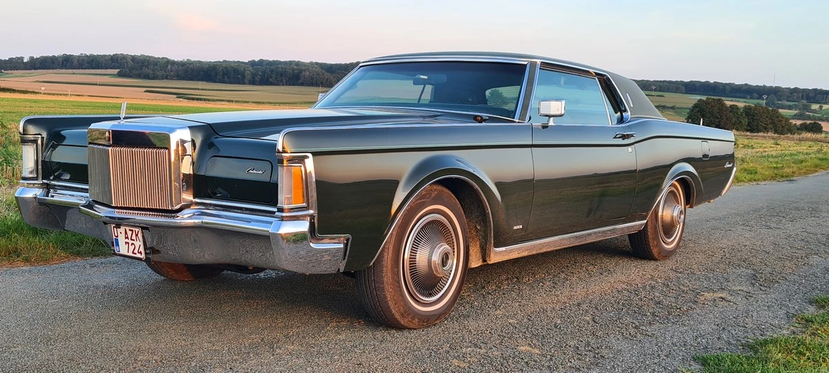 1971 Lincoln Continental Mark III - Image 2 of 30