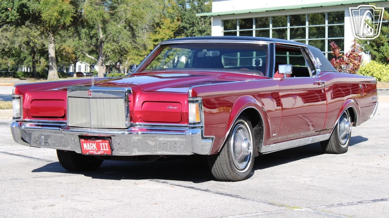 1971 Lincoln Continental Mark III - Image 12 of 12