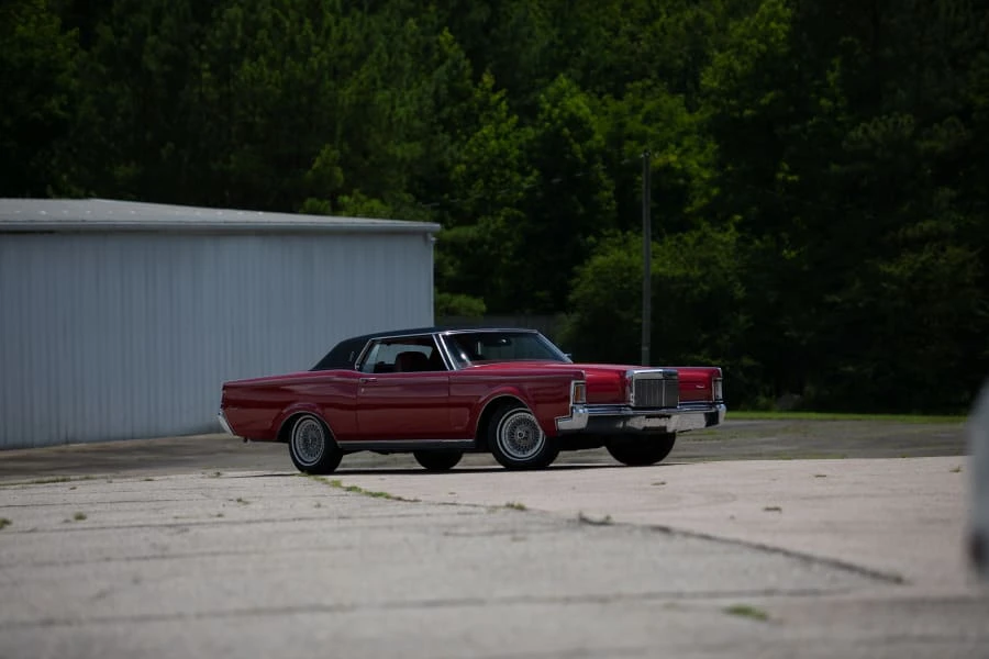 1971 Lincoln Continental Mark III - Image 13 of 24
