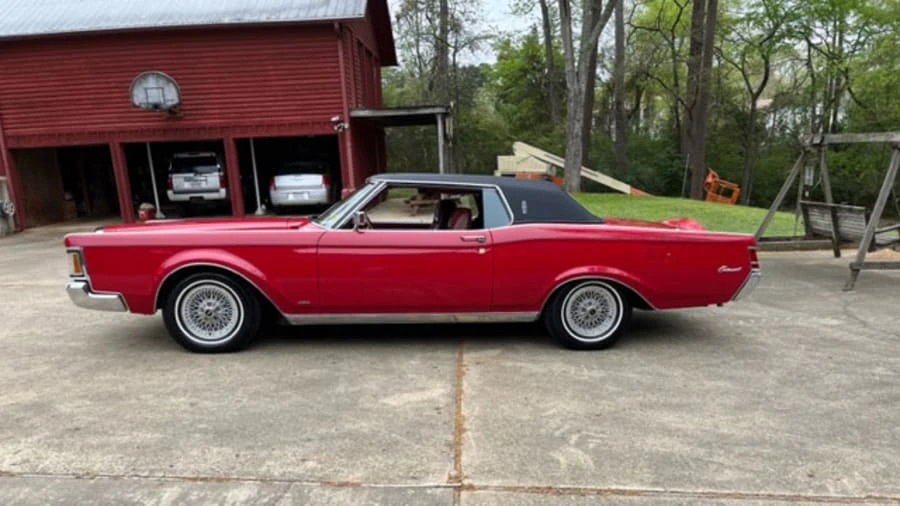 1971 Lincoln Continental Mark III - Image 2 of 31