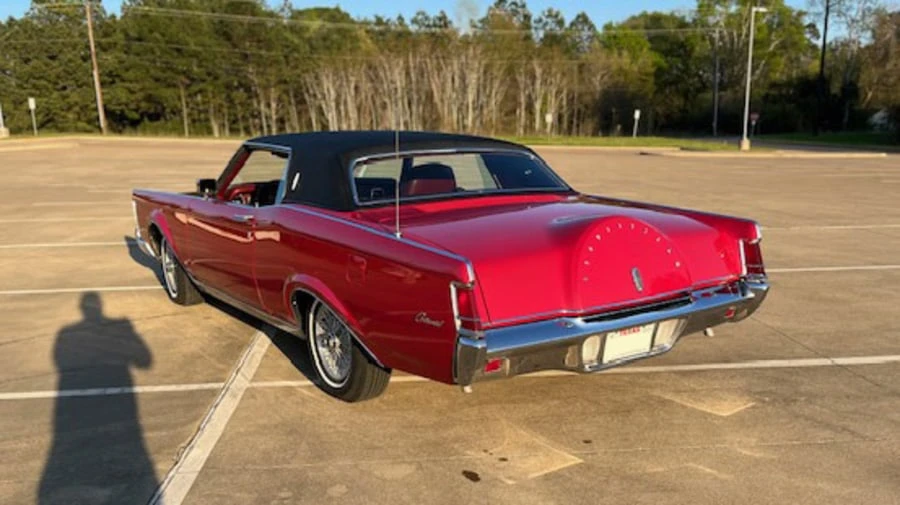 1971 Lincoln Continental Mark III - Image 29 of 31