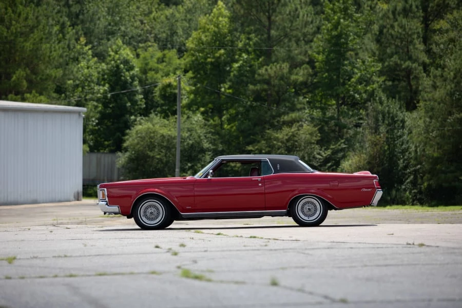 1971 Lincoln Continental Mark III - Image 2 of 24