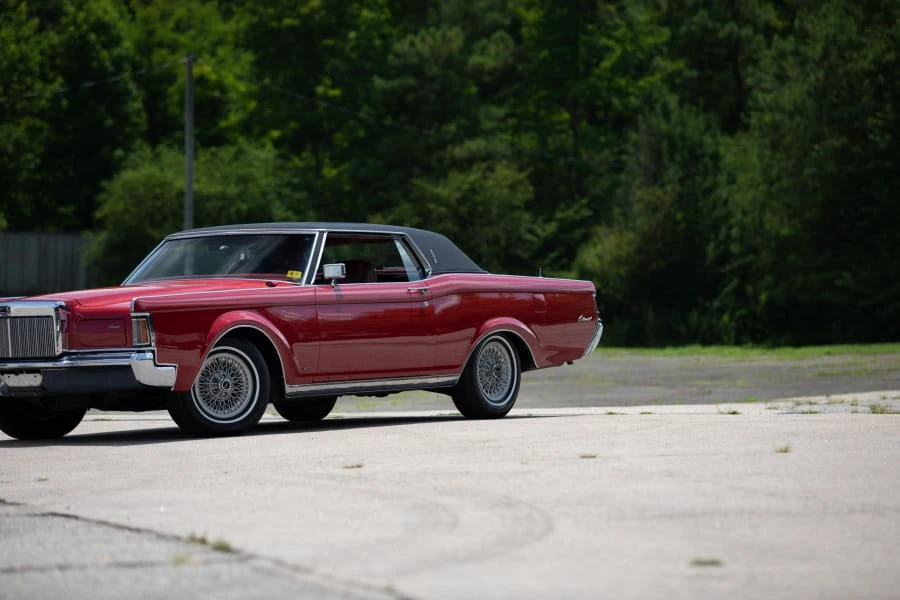 1971 Lincoln Continental Mark III - Image 7 of 24