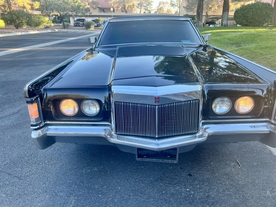 1971 Lincoln Continental Mark III - Image 9 of 31
