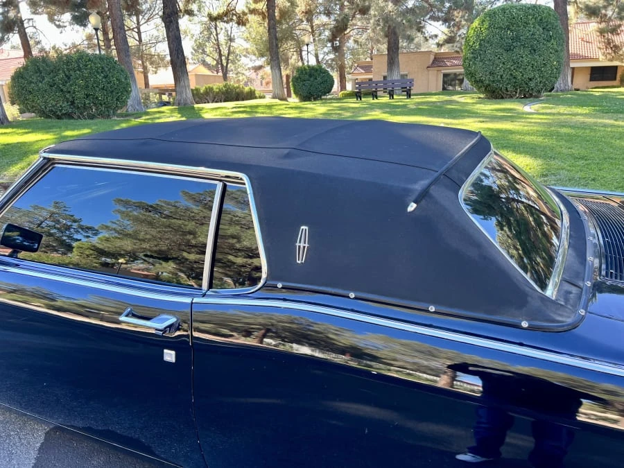 1971 Lincoln Continental Mark III - Image 5 of 31