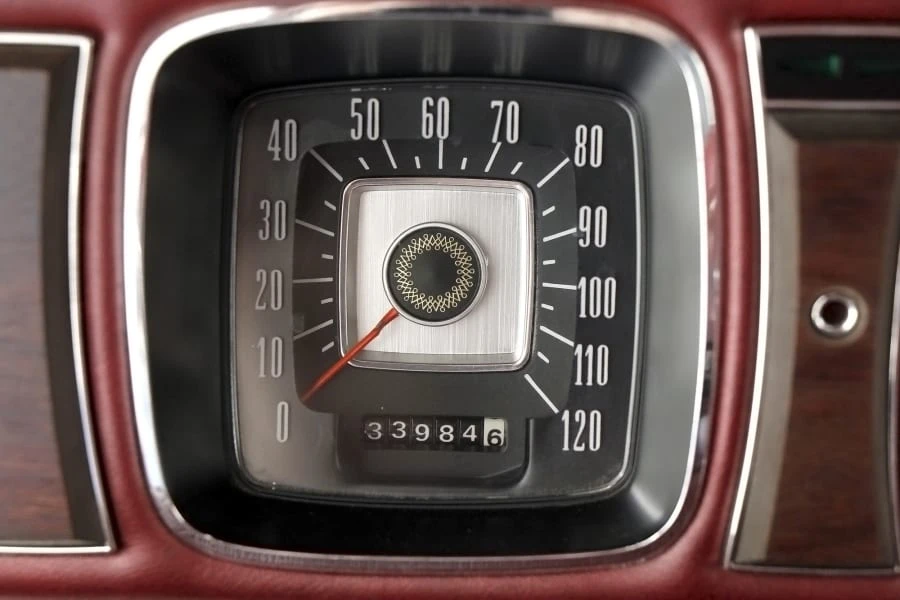 1971 Lincoln Continental Mark III - Image 12 of 17