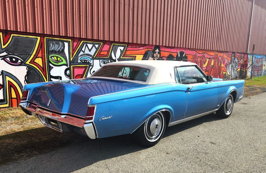 1971 Lincoln Continental Mark III - Image 3 of 19