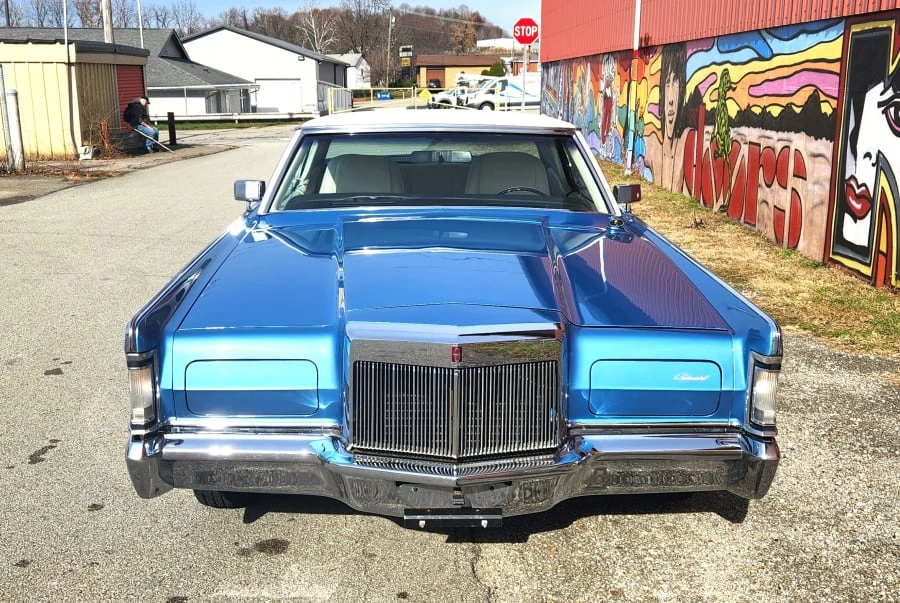 1971 Lincoln Continental Mark III - Image 4 of 19