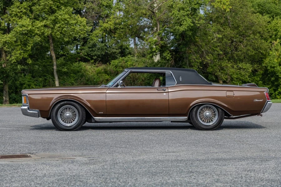 1971 Lincoln Continental Mark III - Image 15 of 31