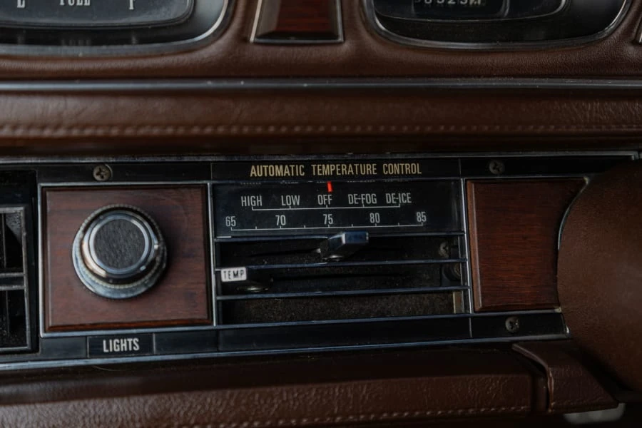 1971 Lincoln Continental Mark III - Image 26 of 31