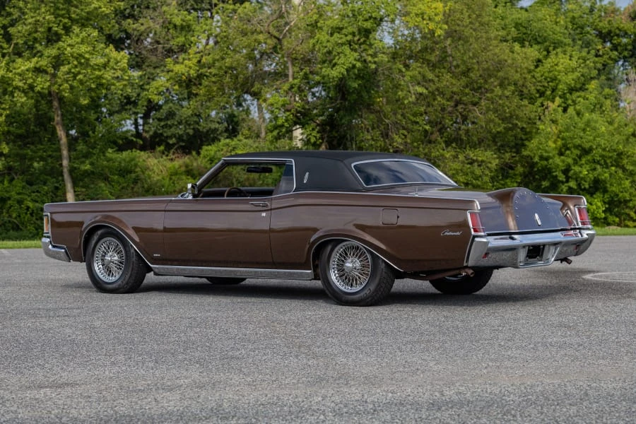 1971 Lincoln Continental Mark III - Image 19 of 31