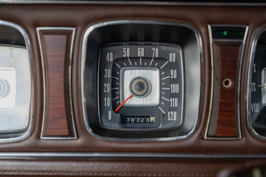 1971 Lincoln Continental Mark III - Image 25 of 31