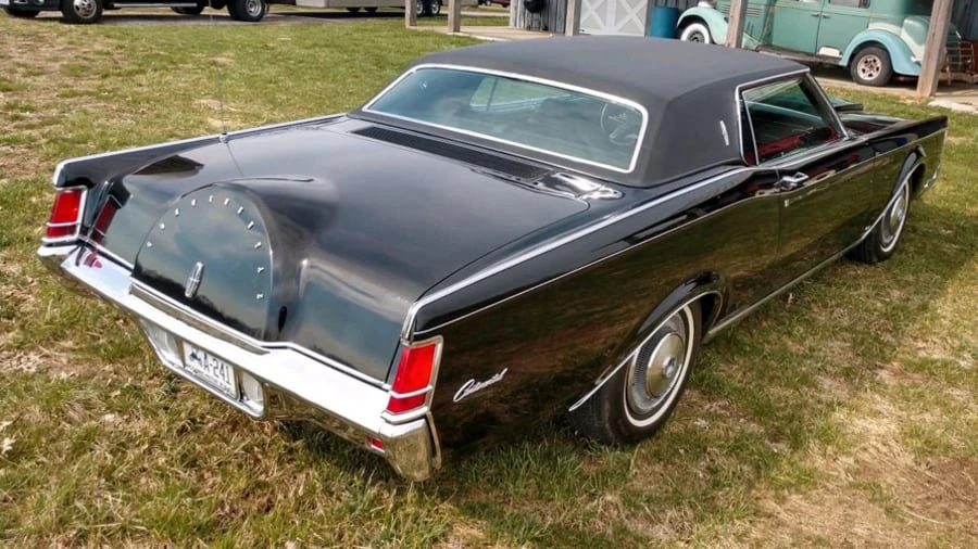 1971 Lincoln Continental Mark III - Image 8 of 9