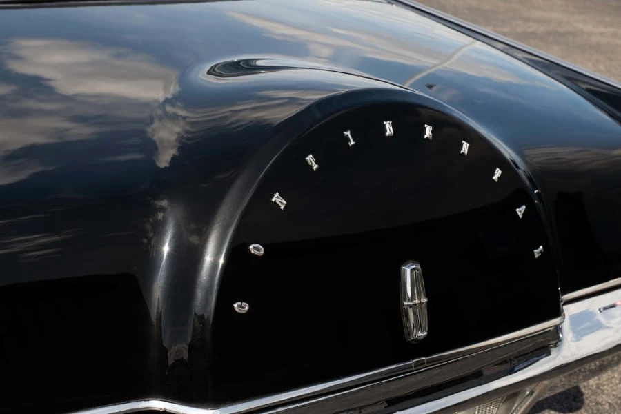 1971 Lincoln Continental Mark III - Image 5 of 31