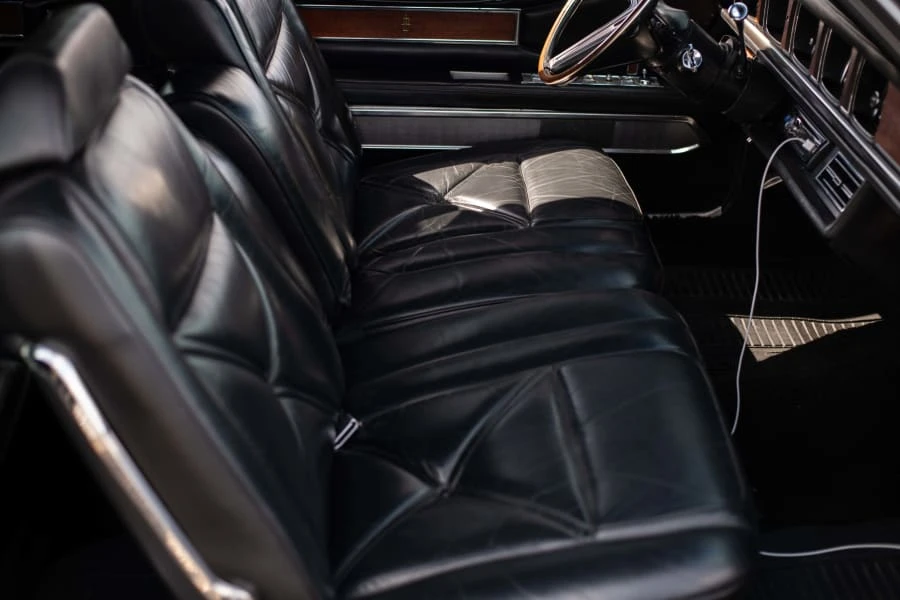 1971 Lincoln Continental Mark III - Image 18 of 31