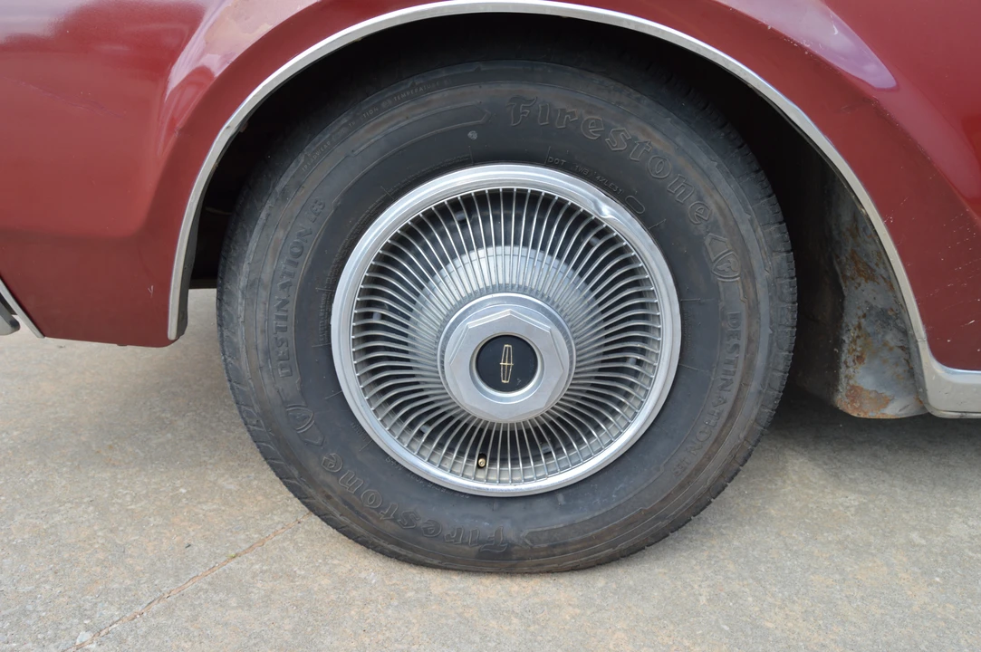 1971 Lincoln Continental 5th Gen - Image 30 of 31