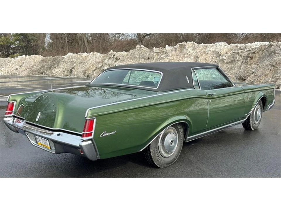 1971 Lincoln Continental Mark III - Image 4 of 14