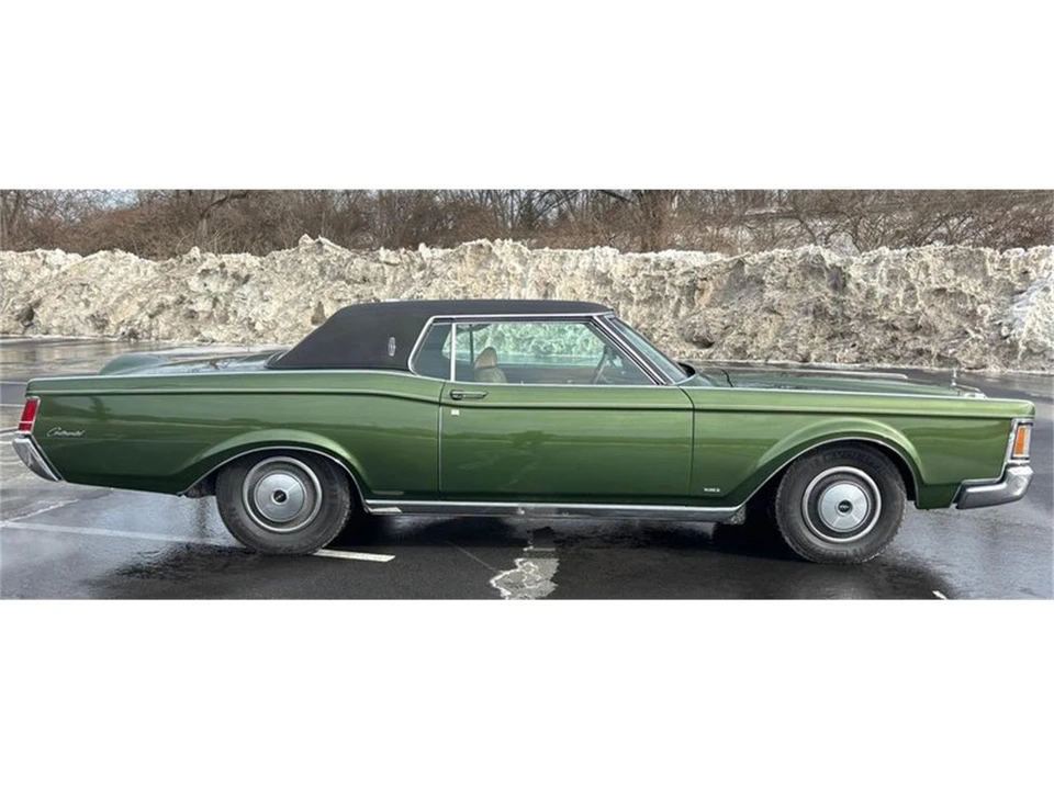 1971 Lincoln Continental Mark III - Image 6 of 14