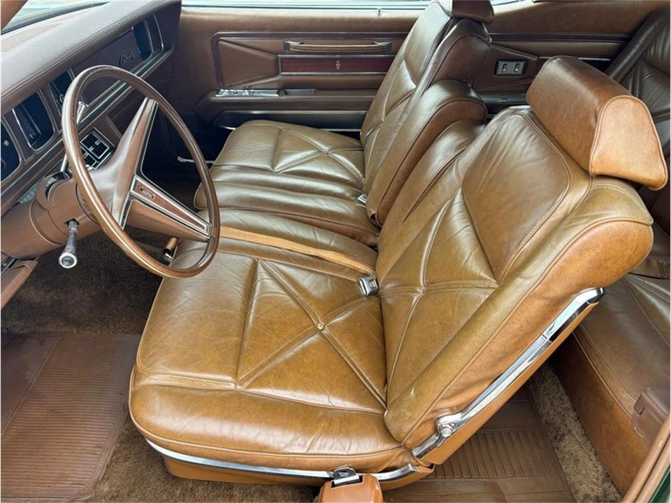 1971 Lincoln Continental Mark III - Image 9 of 14