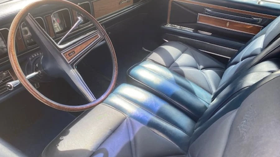 1971 Lincoln Continental Mark III - Image 2 of 9