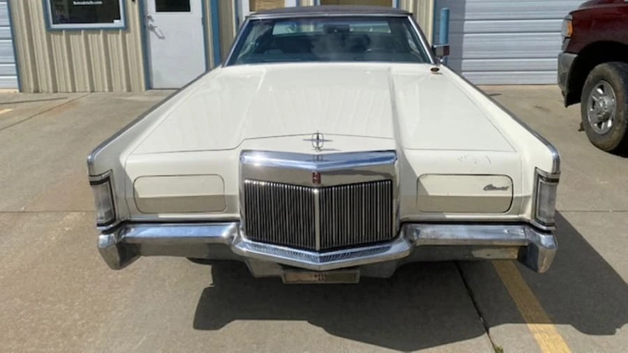 1971 Lincoln Continental Mark III - Image 5 of 9