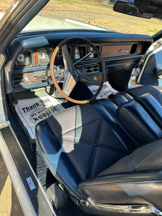 1971 Lincoln Continental Mark III - Image 7 of 12